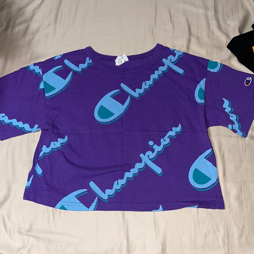 Champion Cropped Tee